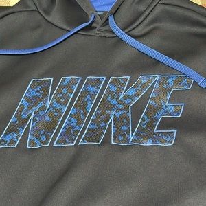 Nike great condition, smoke free, therma fit!!!